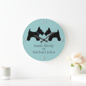 Fügen Sie Ihre Namen hinzu: Romantische Scottie Hu Große Wanduhr (Zuhause)