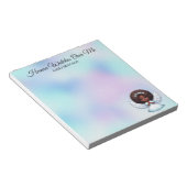 Fügen Sie Ihren eigenen Namen und Ihren Angebotsme Notizblock (angewinkelt)