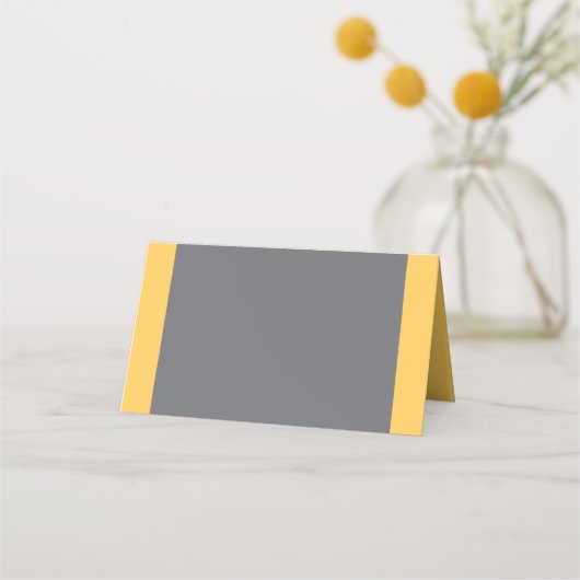 Fügen Sie Ihren eigenen Text Modernes Licht Orange Platzkarte (Rückseite)