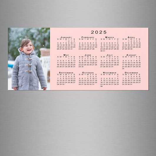 Fügen Sie Ihren Foto 2025 Kalender auf Coral Pink Magnetkarte