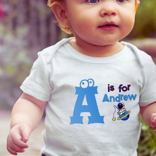 Fügen Sie Ihren Namen Baby Boy Letter ist für den T-shirt