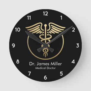 Fügen Sie Ihren Namen Medical Caduceus Symbol Blac Runde Wanduhr