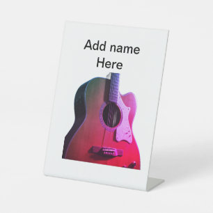 Fügen Sie Ihren Namen Text braun akustische Gitarr Sockelschild