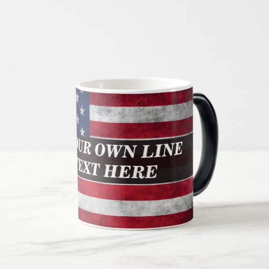 Fügen Sie Ihren Text unter amerikanischer Flagge h Verwandlungstasse (VorderseiteRechts)