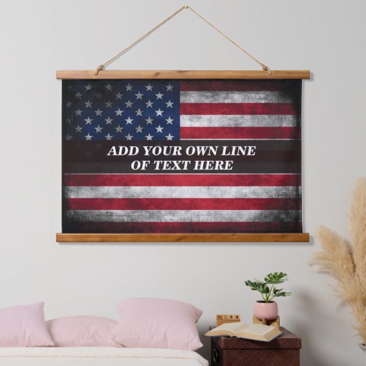 Fügen Sie Ihren Text unter amerikanischer Flagge h Wandteppich Mit Holzrahmen (Schlafzimmer)