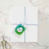 Fügen Sie monogramm rosa grüne Weihnachtskranz hin Geschenkanhänger (Mit Garn)