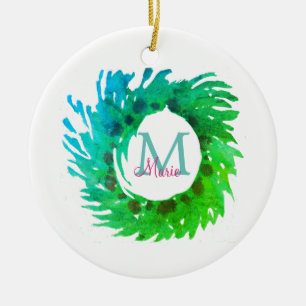 Fügen Sie monogramm rosa grüne Weihnachtskranz hin Keramik Ornament