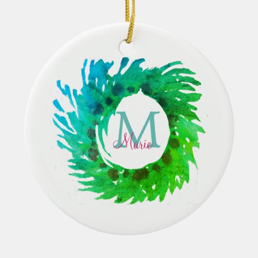 Fügen Sie monogramm rosa grüne Weihnachtskranz hin Keramik Ornament (Vorne)