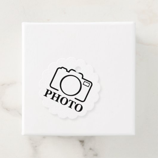 Fügen Sie Personalisiertes Foto Hochzeit Modernes  Geschenkanhänger (Beispiel)