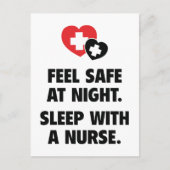 Fühlen Sie sich nachts sicher. Schlaf mit einer Kr Postkarte (Vorderseite)