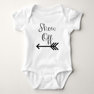 Führen Sie Doppelbodysuit vor Baby Strampler