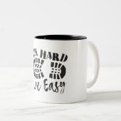 Führen Sie hart, leben Sie einfach Zweifarbige Tasse (VorderseiteRechts)