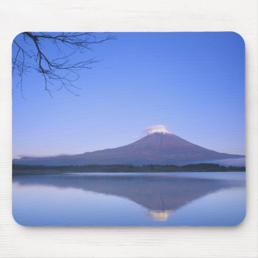 Fuji aus dem Motosu-See, Yamanashi, Japan Mousepad (Vorne)