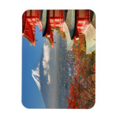 Fuji aus der Ferne von Chureito Pagoda Magnet (Vertikal)