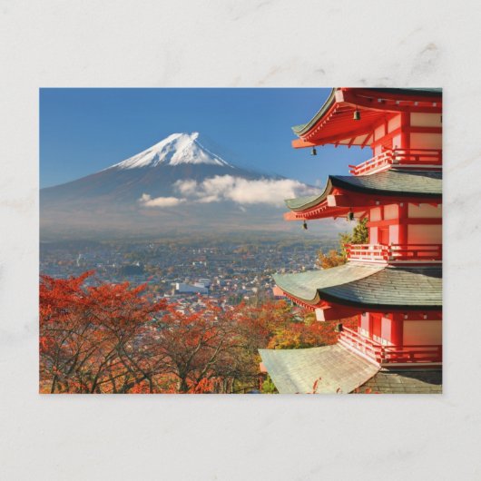 Fuji aus der Ferne von Chureito Pagoda Postkarte (Vorderseite)
