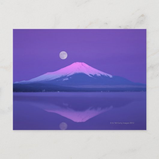 Fuji Below Moon Postkarte (Vorderseite)