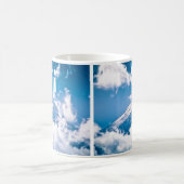 Fuji, in den Wolken, Japan Kaffeetasse (Mittel)