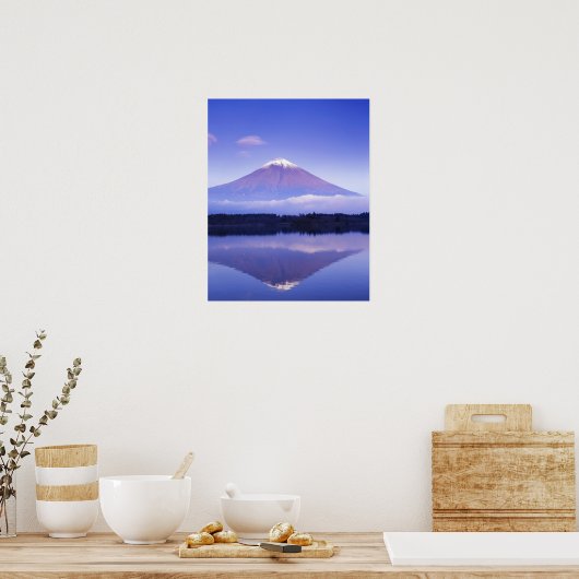 Fuji mit Lenticular Cloud, Motosu Lake Poster (Küche)