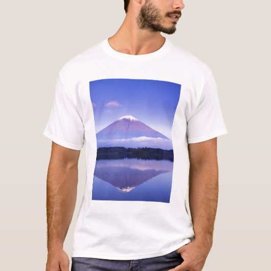Fuji mit Lenticular Cloud, Motosu Lake, T-Shirt (Vorderseite)