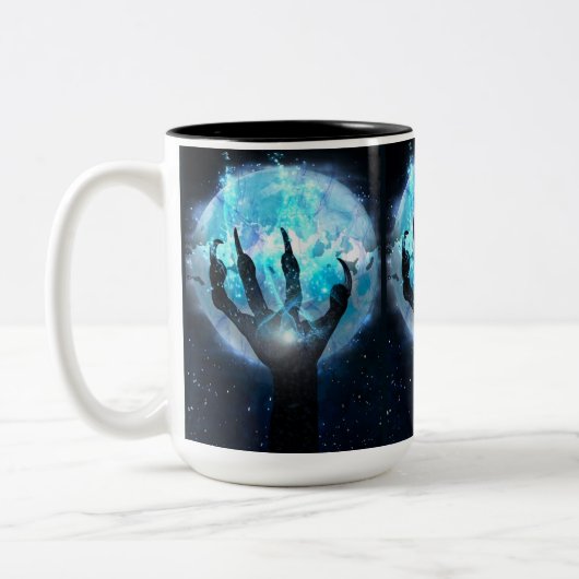 Full Moon Transformation Halloween Zweifarbige Tasse (Links)