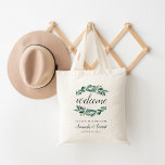 Fülle Foliage Wedding Welcome Tote Bag Tragetasche<br><div class="desc">Herzlich willkommen bei Ihrer Hochzeit mit diesen schicken botanischen Tasche,  die in Kalligraphie-Schrift "willkommen" sind,  umgeben von üppiger botanischer Vegetation und eukalyptus-Blätter. "... zu uns glücklich immer nachher" erscheint unten zusammen mit Ihren Namen und Hochzeitstag.</div>