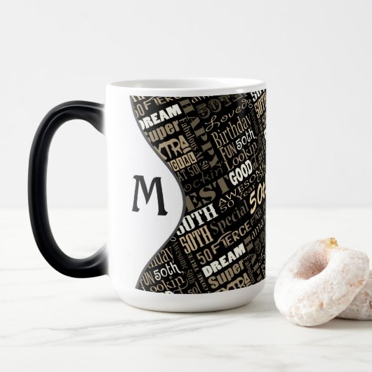 Fun 50. Geburtstagsparty Personalisiert Monogram Verwandlungstasse (Mit Donut)