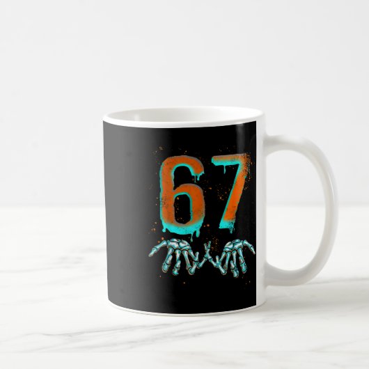 Fun 67 Meme Halloween Skeleton Kaffeetasse (Rechts)