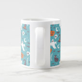Fun Aquamarin Doodle Halloween Muster Jumbo-Tasse (Rückseite)