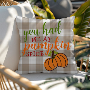 Fun Autumn Zitat Orange Pumpkin On Gingham Pattern Kissen