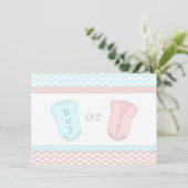 Fun Baby One Piece Gender-Party Einladung (Stehend Vorderseite)