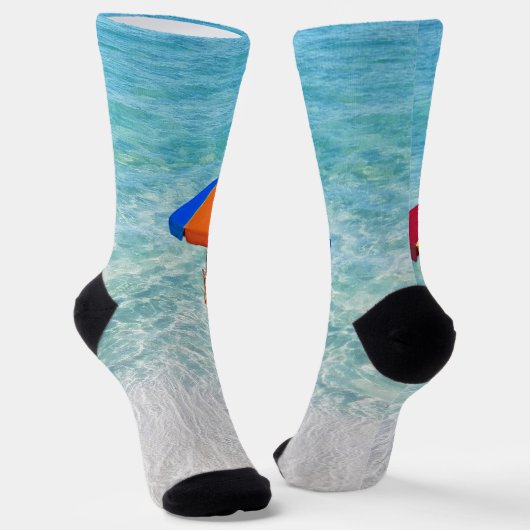Fun Beachy Sandy Beach farbenfroher Regenschirm Socken (Gewinkelt)