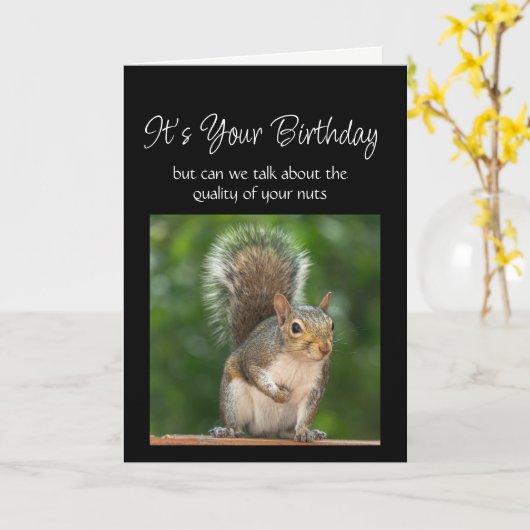 Fun Birthday Squirrel Feeder Nuts Question Karte (Gelbe Blume)