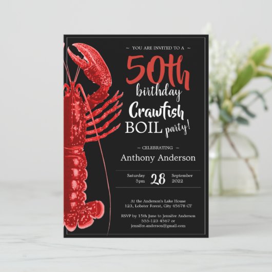 Fun Black Red 50th Birthday Crawfish Boil Einladung (Stehend Vorderseite)