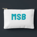 Fun Blue Green Shadow Block Monogram, Custom Zubehörtasche<br><div class="desc">Super niedliche Tasche mit einem blauen, grünen Schattenblock Monogramm. Diese Ästhetik ist so auf dem Trend. Ändern Sie die Farben und den Text einfach in Ihren Text - 2 Buchstaben Monogramm, 3 Buchstaben oder ein ganzes Wort/Name. Niedlich und stilvoll, doch einfach, modern und klassisch - perfekt für ein Geburtstagsgeschenk, ein...</div>