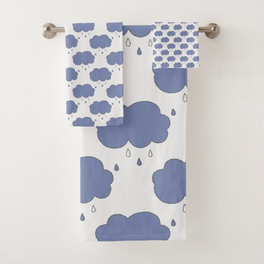 Fun Blue Rain Clouds Muster Badhandtuch Set (Insitu)