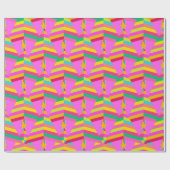 Fun Bright Striped Weihnachtsbaumen auf Fuchsia Pi Geschenkpapier (Flach)