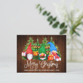 Fun Calligraphy Wood Frohe Weihnachtsgnomes Postkarte (Stehend Vorderseite)