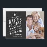 FUN CHALKBOARD HOLIDAY FOTOKARTE FEIERTAGSKARTE<br><div class="desc">CHALKBOARD GLÜCKLICH FERIENAUFENTHALT FOTOKARTE. Spaß Kreide Schriftart verwendet auf einem schwarzen Chalkboard-Effekt Hintergrund. WÜNSCHEN SIE IHNEN EINEN GLÜCKLICHEN URLAUB VON UNSERER FAMILIE ZU IHREN. Personalisieren Sie mit Ihrem Nachnamen und Vornamen Ihrer Familienmitglieder und Familienmitglieder Foto. Elke Clarke© für Monogram Gallery. Für ein anderes Sprichwort kontaktieren Sie bitte den Shop oder...</div>
