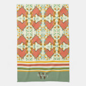 Fun Chic floral Stilvolles Herz Custom Anfangsname Geschirrtuch (Vertikal)