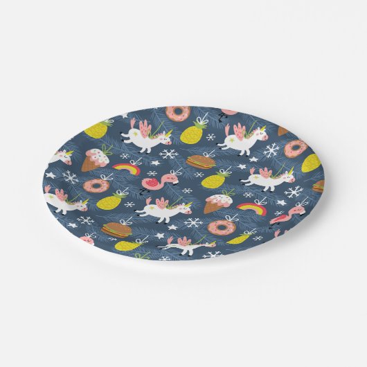 Fun Christmas Unicorns und Flamingos Muster Pappteller (Schrägansicht)