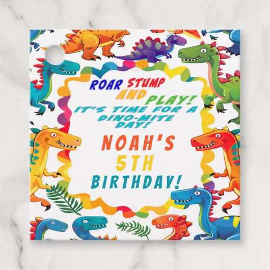 Fun Colorful Dinosaur Themed Dino-Mite Geschenkanhänger (Vorderseite)