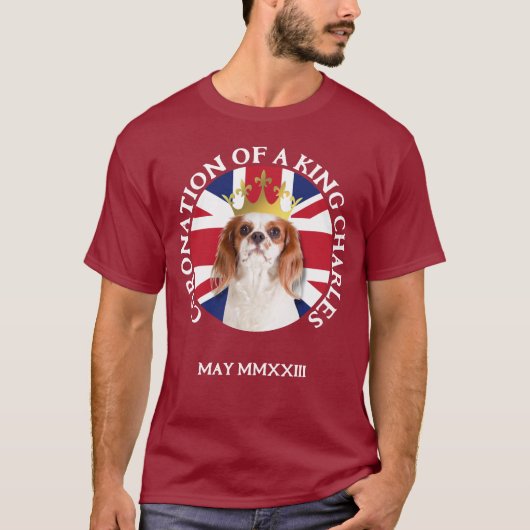 Fun CORONATION eines Königs Charles Spaniel T-Shirt (Vorderseite)