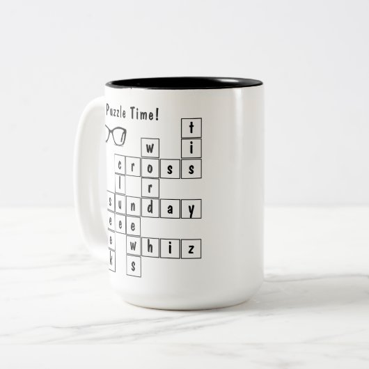 Fun Crossword Puzzle Schwarz und Weiß Zweifarbige Tasse (Vorderseite Links)