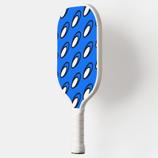 Fun Diagonal Bright Blue White Tiled Oval Muster Pickleball Schläger (Links)