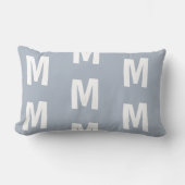 Fun Dusty Blue Monogram Lendenkissen (Vorderseite)