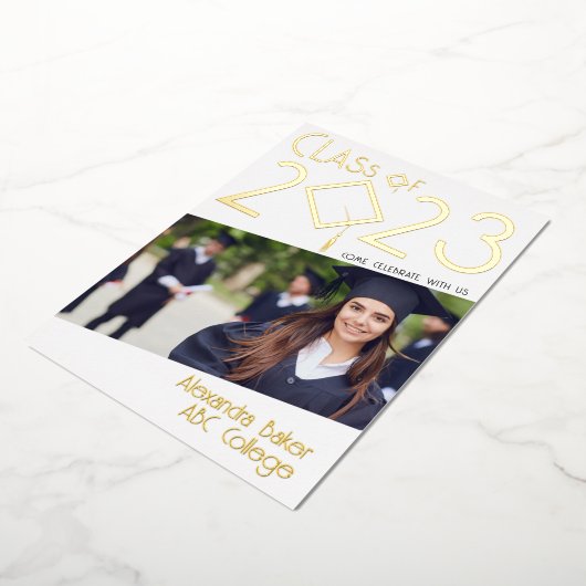 Fun Facts Foto Bold Script Class 2023 Abschluss Folieneinladung (Gedreht)