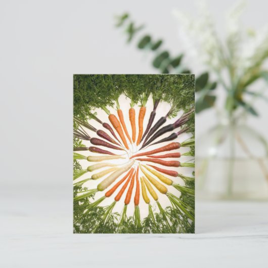 Fun farbenfrohe Karotten Postkarte (Stehend Vorderseite)