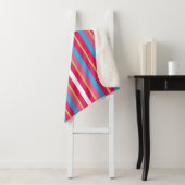 Fun farbenfrohe Multistreifen Sherpadecke (Beispiel)
