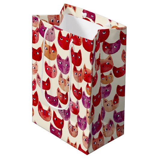 Fun farbenfrohe Wasserfarbe Muster Mittlere Geschenktüte (Vorderseite Schrägansicht)