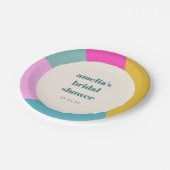 Fun farbiges geometrisches, individuelles Brautpar Pappteller (Schrägansicht)